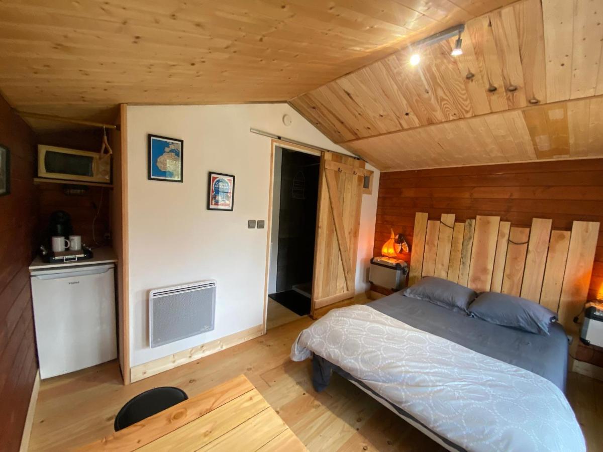 "Le Maloya" Chalets Independants -Chambre Balneo - Relais Motards Lacaune Eksteriør bilde