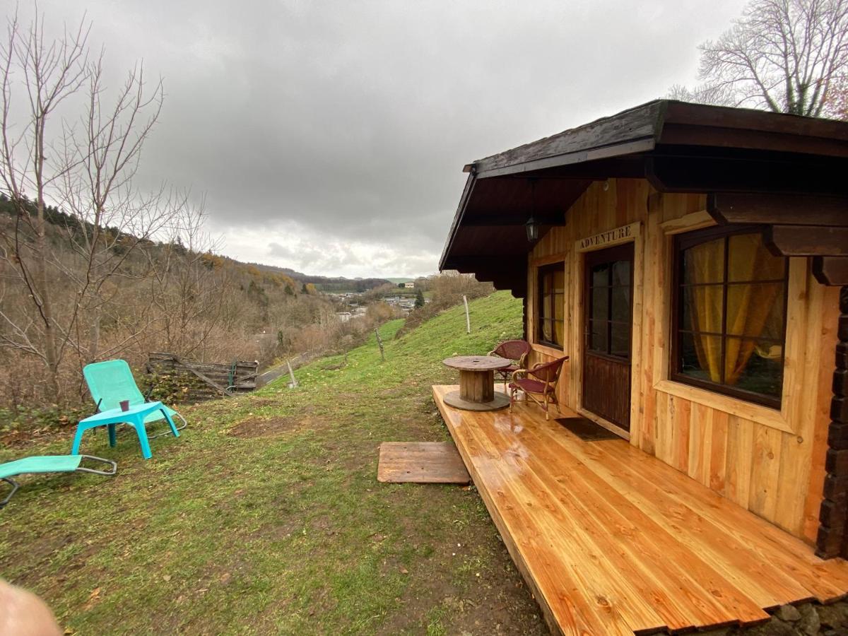 "Le Maloya" Chalets Independants -Chambre Balneo - Relais Motards Lacaune Eksteriør bilde