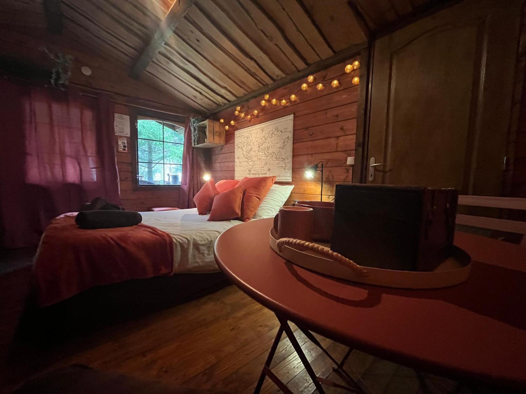 "Le Maloya" Chalets Independants -Chambre Balneo - Relais Motards Lacaune Eksteriør bilde